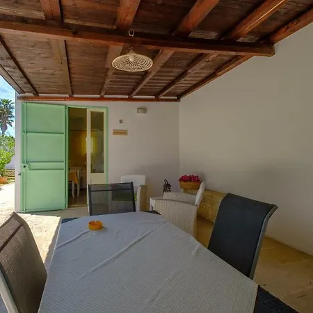 Calamate Farm stay