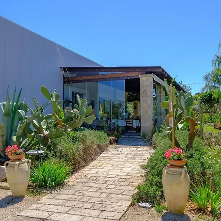 Calamate Farm stay